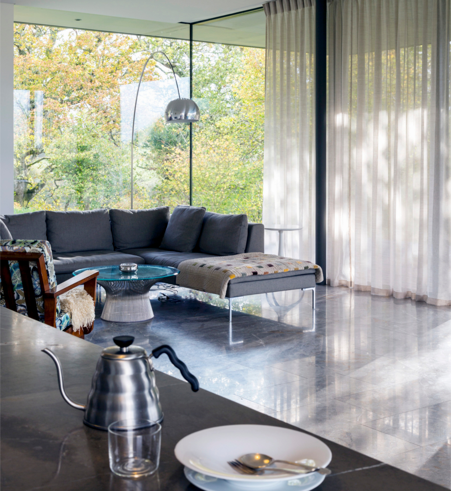 westwing-retro-couch-grau