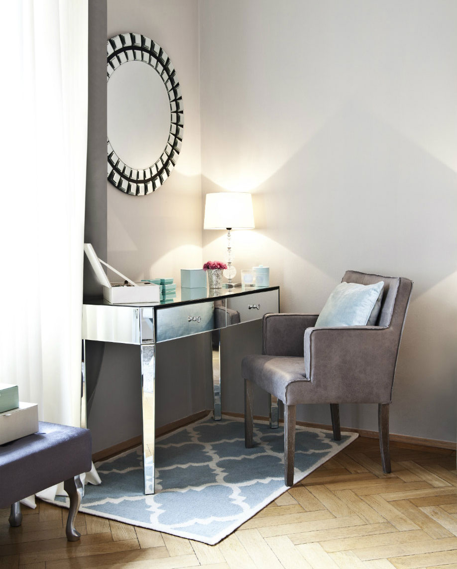 westwing-hausbesuch-stephanie-schminktisch