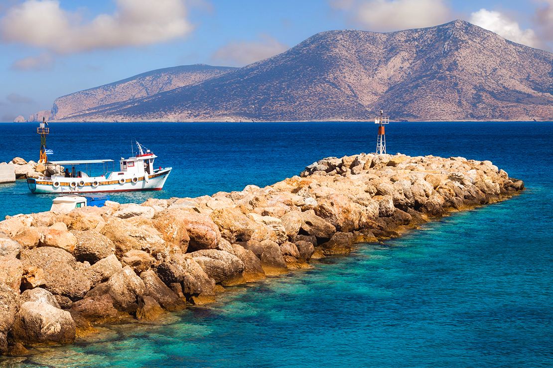 griechenland-meer-mit-boot