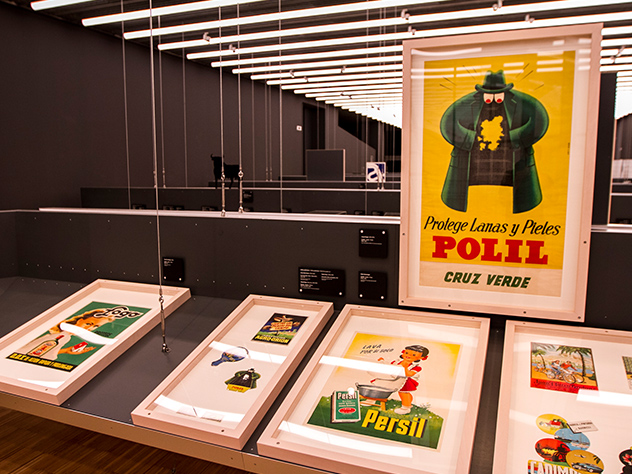 Cartel publicitario de Polil