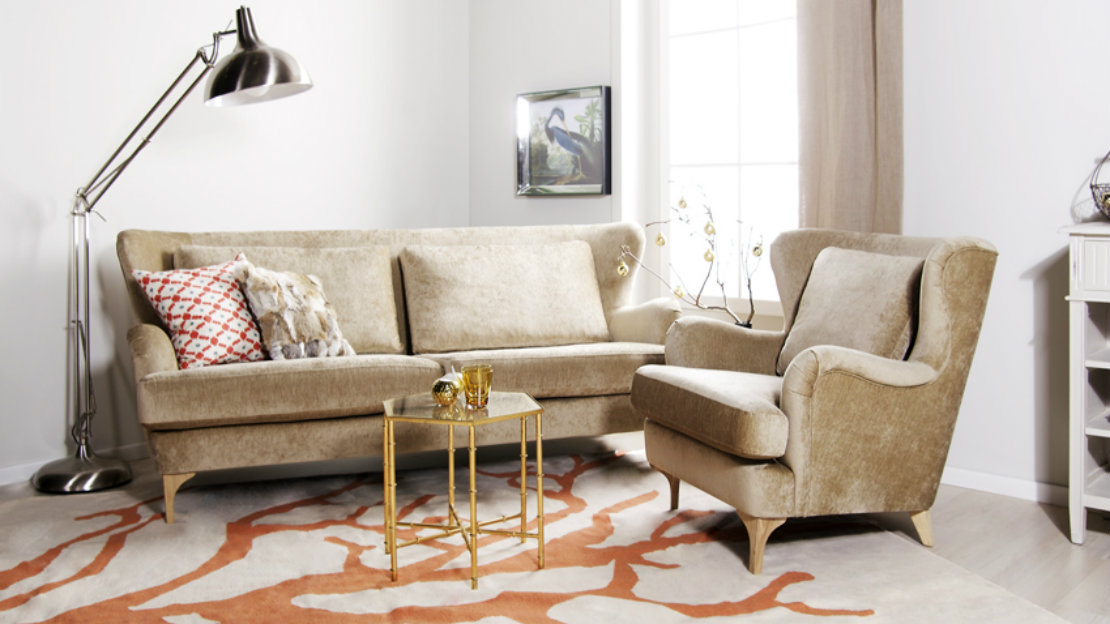 Decorar con dorado muebles y accesorios