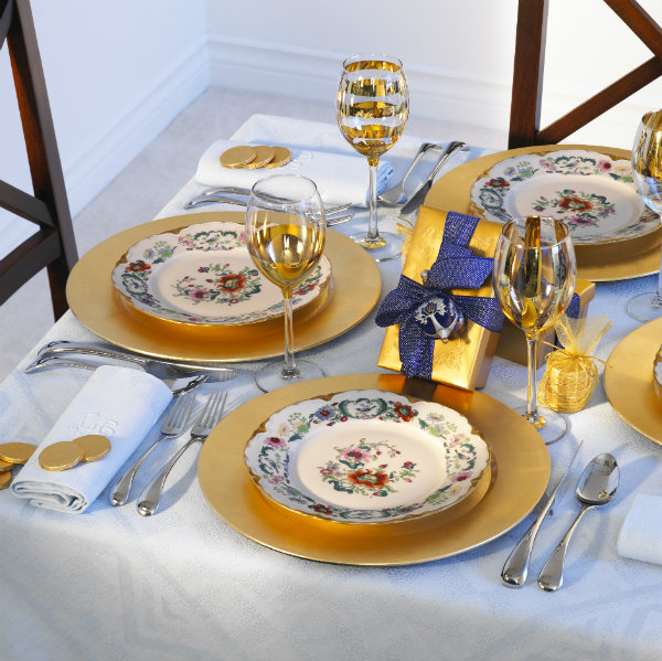 Decorar con dorado la mesa