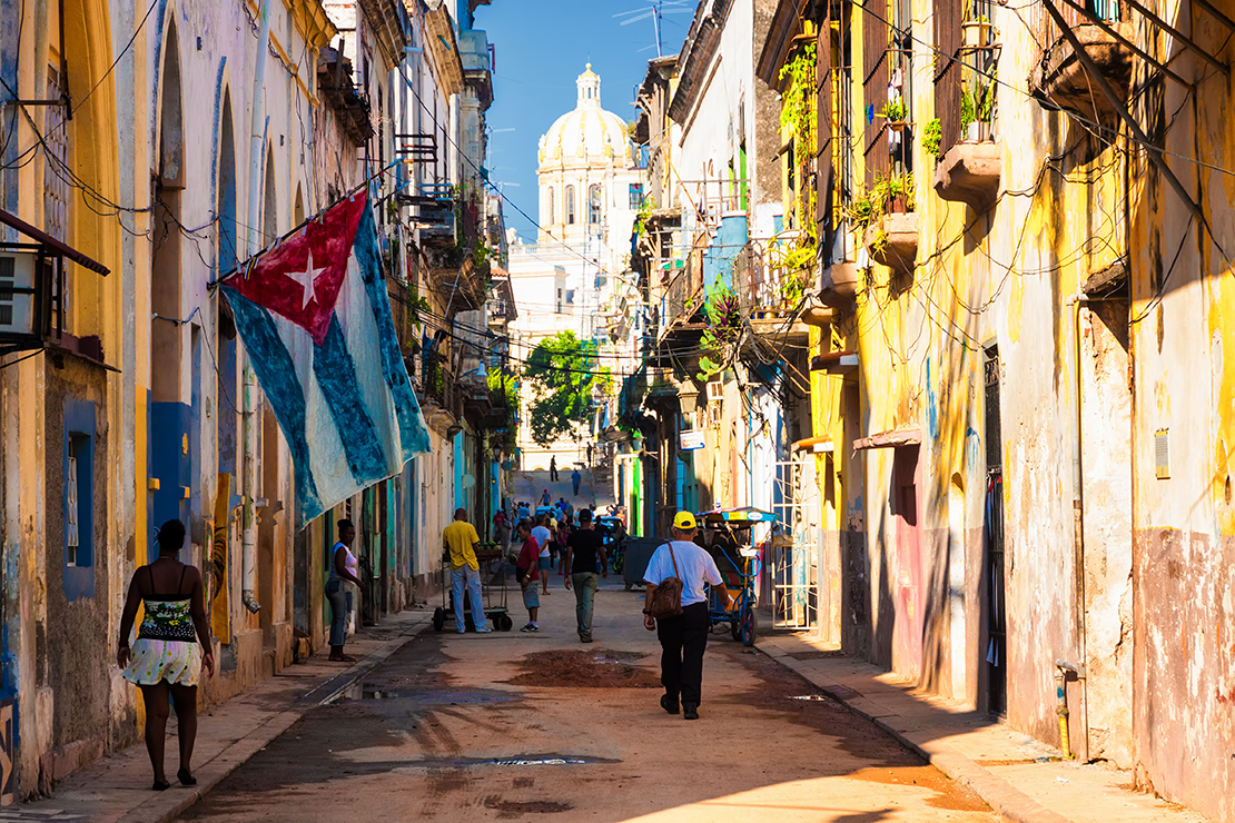 Paseo por Habana Vieja, Cuba