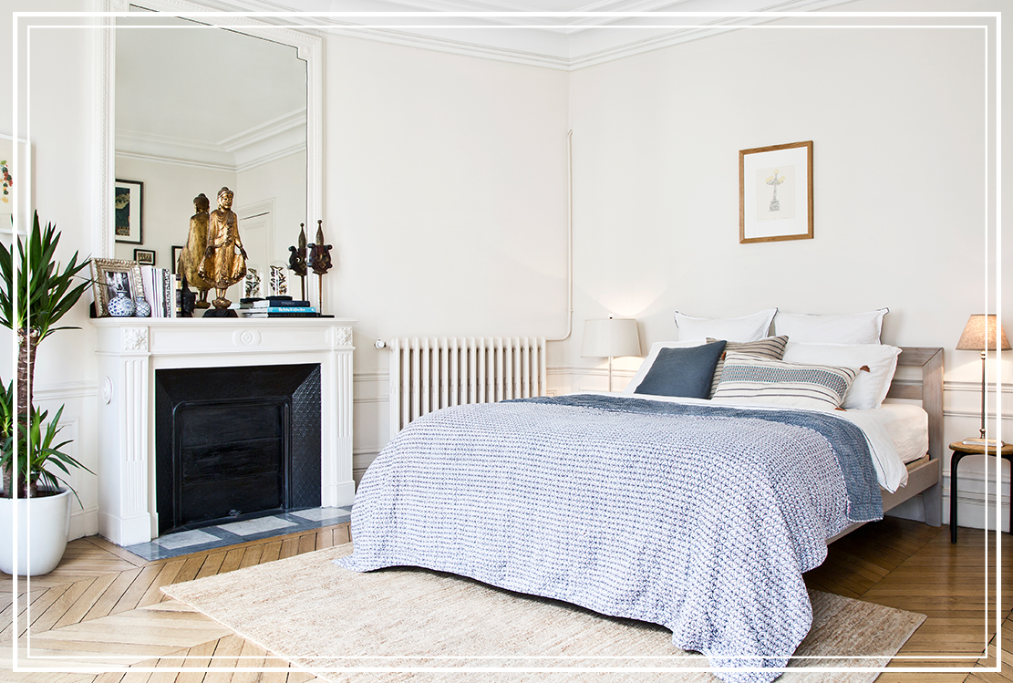 dormitorio de un piso en Le Marais