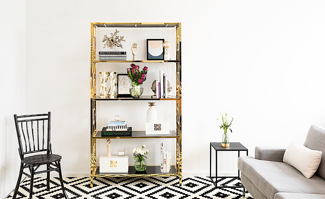 cómo decorar tu estantería con estilo