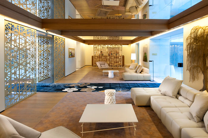barcelona-lobby-main-lobby-with-catwalk-1
