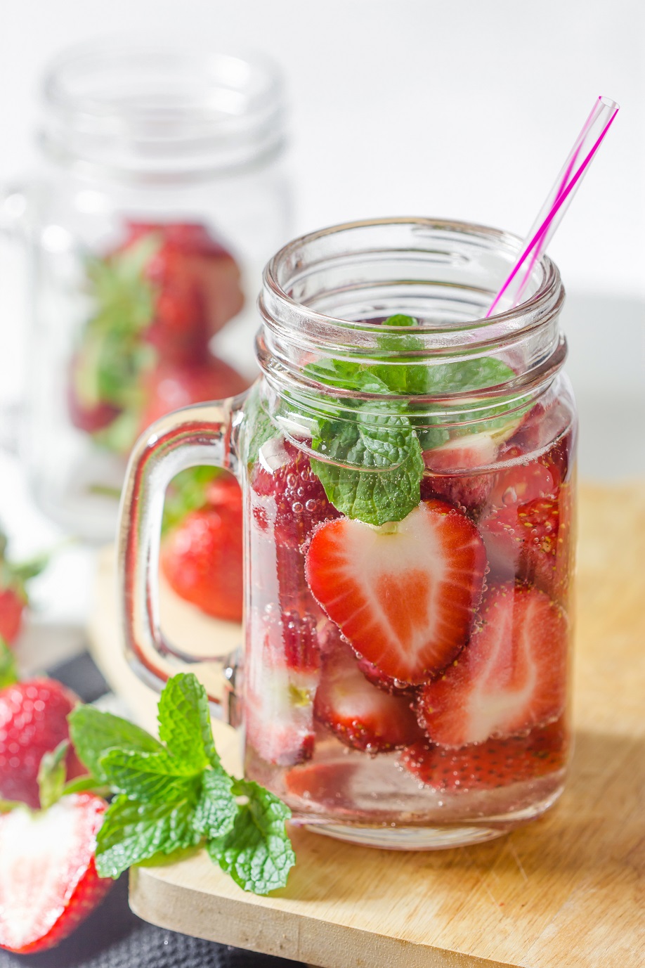 Westwing-eaux-aromatisées-fraise-basilic