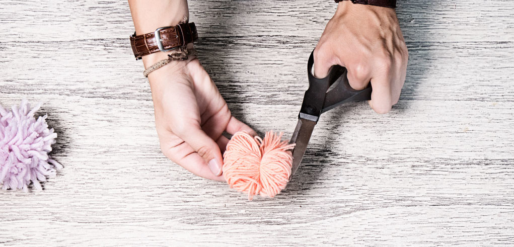 DIY-panier-pompons-5 DIY-panier-pompons-5