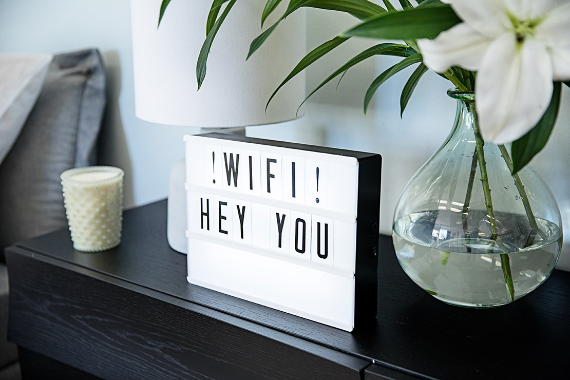 chambre-amis-invités-wifi