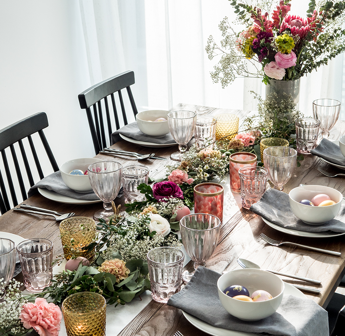 Idées déco Pâques table romantique bohème