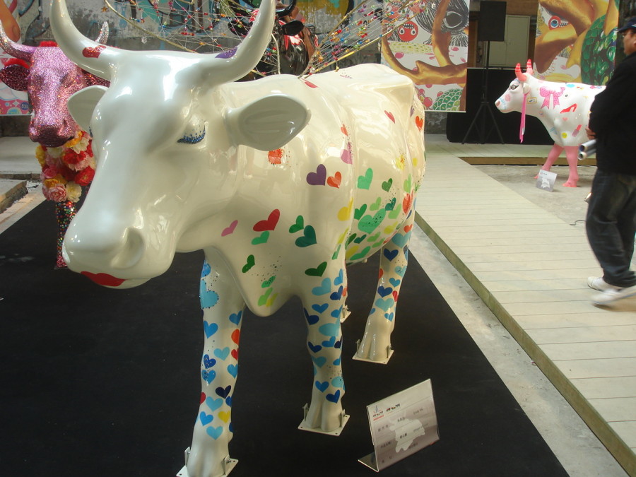 Metropoli Dalani, Metropoli, Arte, Colori