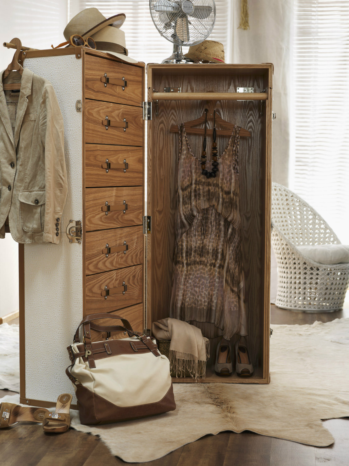 Una Casa in Stile Safari Baule Armadio per Moda Etnica Safari, Casa, Decorazioni, Stile, Stile Safari