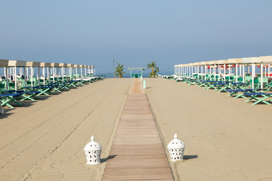 Bagno Marechiaro Forte dei Marmi Estate Spiagge Versilia Bagno-marechiaro, Forte-dei-marmi, Estate, Colori, Dalani, Mare, Relax, Style, Versilia, Estate-in-versilia, La-capannina