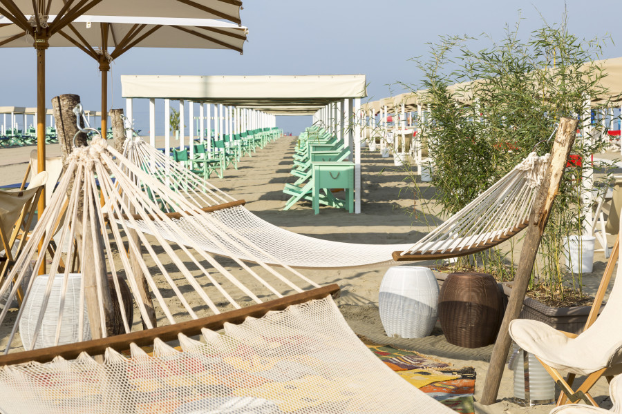 Bagno Marechiaro Forte dei Marmi Estate Spiagge Versilia Bagno-marechiaro, Forte-dei-marmi, Estate, Colori, Dalani, Mare, Relax, Style, Versilia, Estate-in-versilia, La-capannina