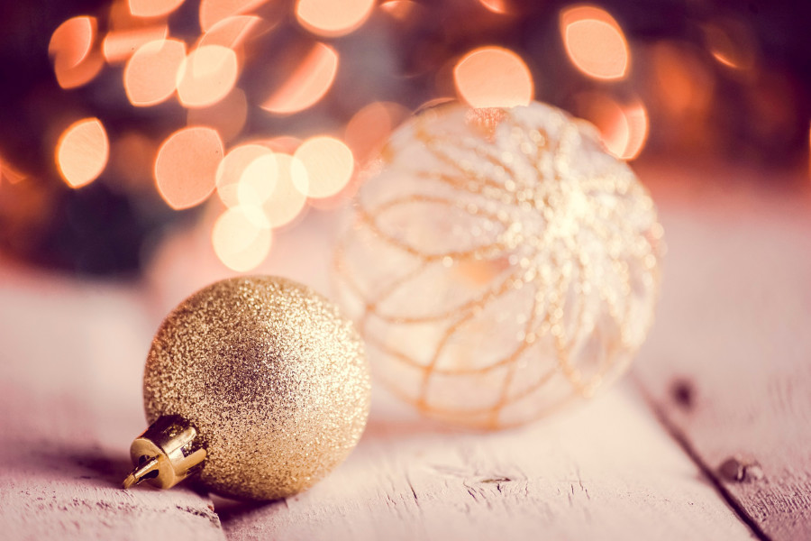 Decorare l'albero di Natale con Personalità Idee Decorazioni Natalizie Stile Glamour Decorare-l-albero-di-natale-con-personalita, Decorazioni, Casa, Natale, Decorazioni-natalizie, Come-addobbare