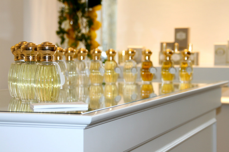 I Profumi di Annick Goutal Fragranze per la Casa Shopping Dalani Eau d'Hadrien Annick-goutal, Profumi, Eau-d-Hadrien, Shopping, Regali, Dalani, Parigi, Casa
