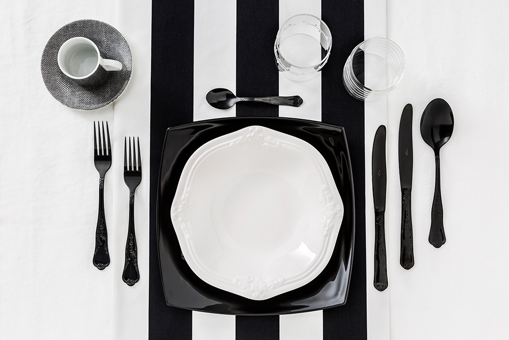 Mise en Place di Primavera 4 Stili per la Tavola Trend 2016 Colori Rosa Quarzo e Serenity Black and White Mise-en-place-di-primavera, Mise-en-place, Stile, Trend, Colori, Fiori, 4-stili-per-la-tavola