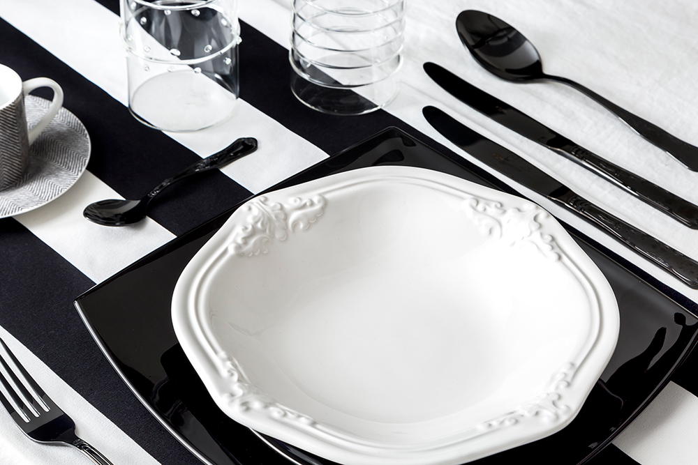 Mise en Place di Primavera 4 Stili per la Tavola Trend 2016 Colori Rosa Quarzo e Serenity Black and White Mise-en-place-di-primavera, Mise-en-place, Stile, Trend, Colori, Fiori, 4-stili-per-la-tavola