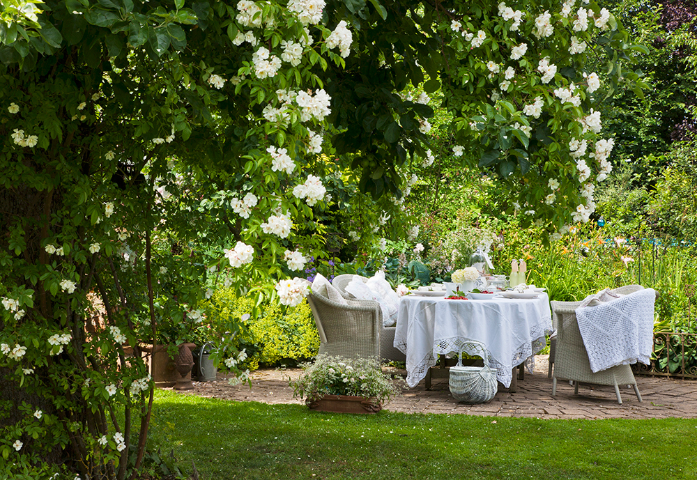 Giardino all'Italiana o Giardino all'inglese Progettare Outdoor di Primavera Giardino-all-italiana, Giardino-all-inglese, Fiori, Giardino, Primavera, Progetto, Outdoor