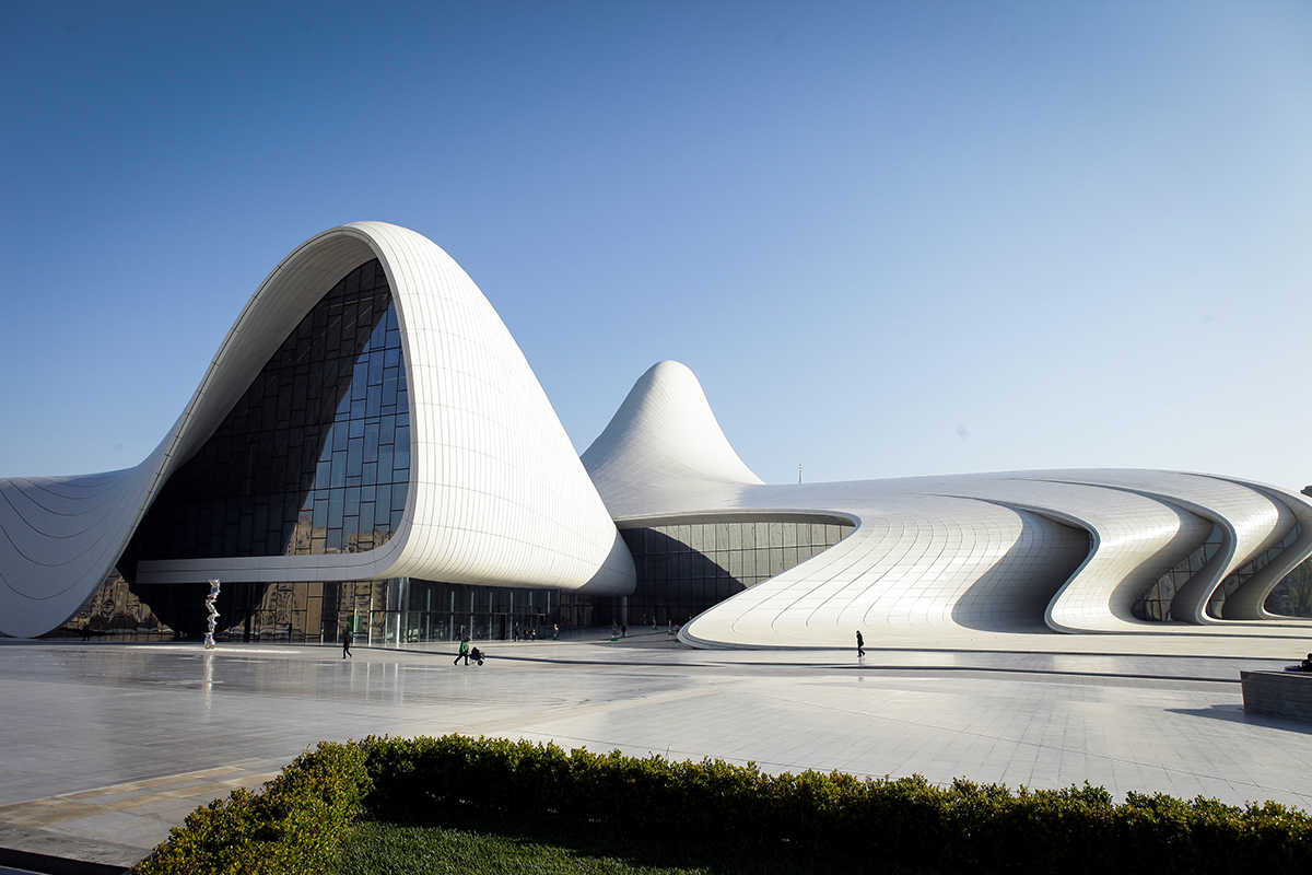 Zaha Hadid Centro culturale Heydar Aliyev Zaha Hadid, Architettura, Design, Moda, Londra, Archistar, Designer, Morte