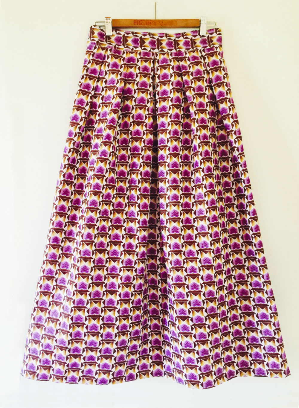 Dalani Gonna Preppy V in Tessuto Fantasia Dalani, Preppy V, Progetto, Made in Italy, Colori, Moda
