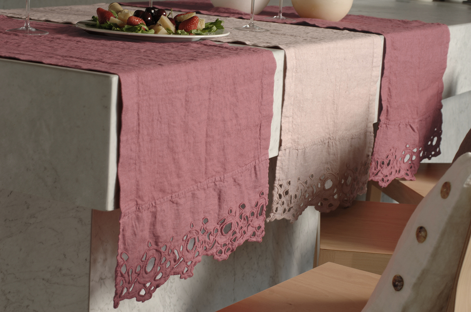 Dalani, La Fabbrica del Lino, Runner da abbinare alle Tovaglie Linea Cerchi Dalani, La Fabbrica del Lino, Casa, Estate, Made in Italy, Natura, Colori, Ispirazioni