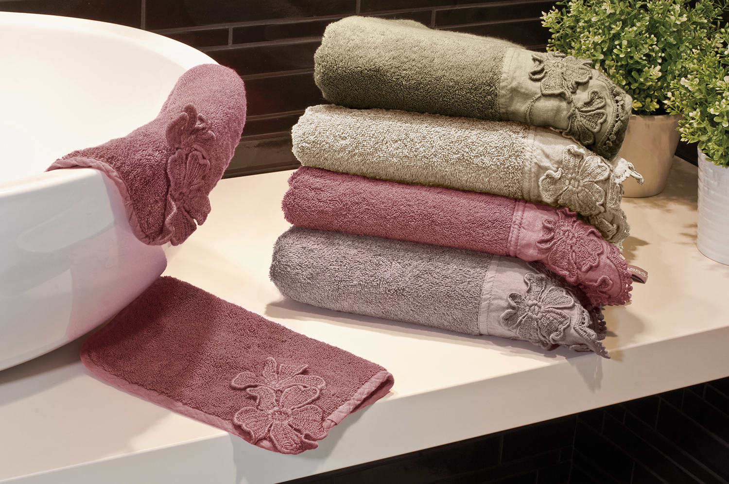 Dalani, La Fabbrica del Lino, Spugne in Lino e Cotone Linea Petali Dalani, La Fabbrica del Lino, Casa, Estate, Made in Italy, Natura, Colori, Ispirazioni