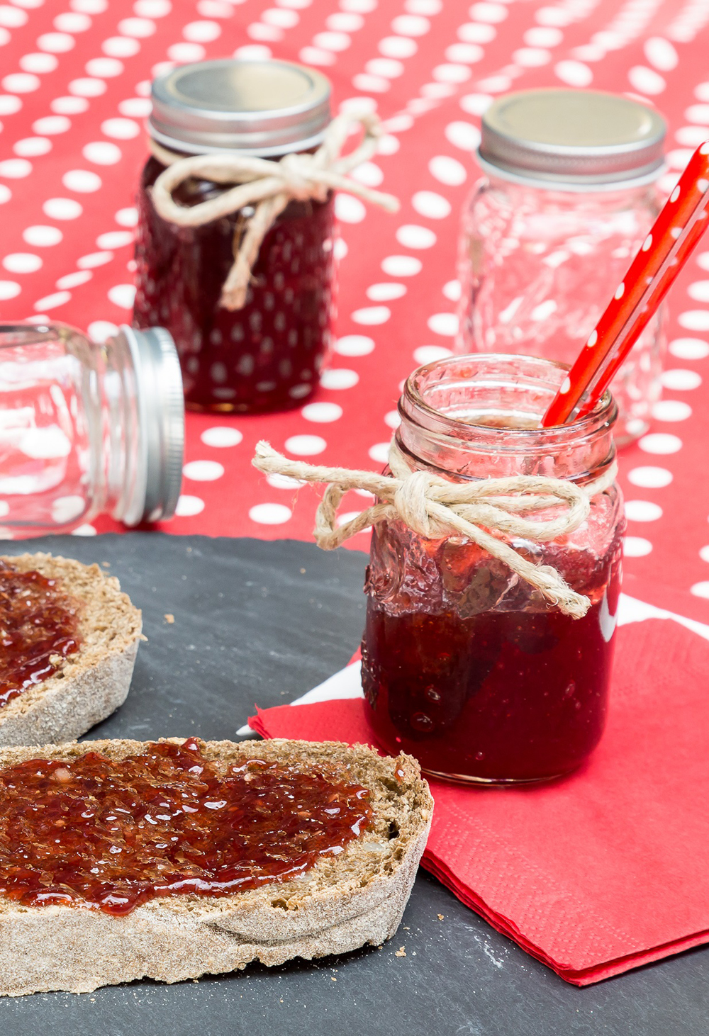 4 Ricette Estive Barattoli di Marmellata Ricette estive, Tavola Country, Country, Estate, Mise en place, Ricette, Stile