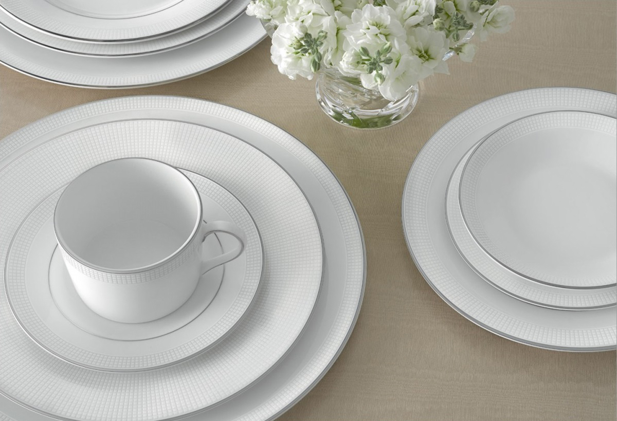 Vera Wang Piatti in Bone China Blanc sur Blan Vera Wang, Wedgwood, Casa, Matrimonio, Idee regalo, Moda, Decorazioni