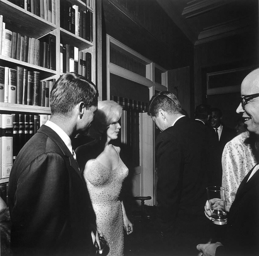 Dalani, Marilyn Monroe con John Fitzgerald Kennedy e Robert Kennedy al Madison Square Park New York 1962 Dalani, Marilyn Monroe, Arte, Cinema, Hollywood