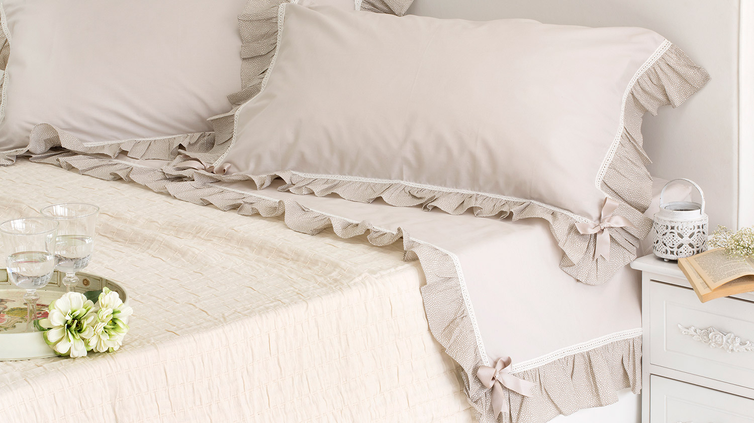 Casa Romantica in Stile Shabby Chic Casa romantica, Casa, Idee, Arredamento, Colori, Shabby
