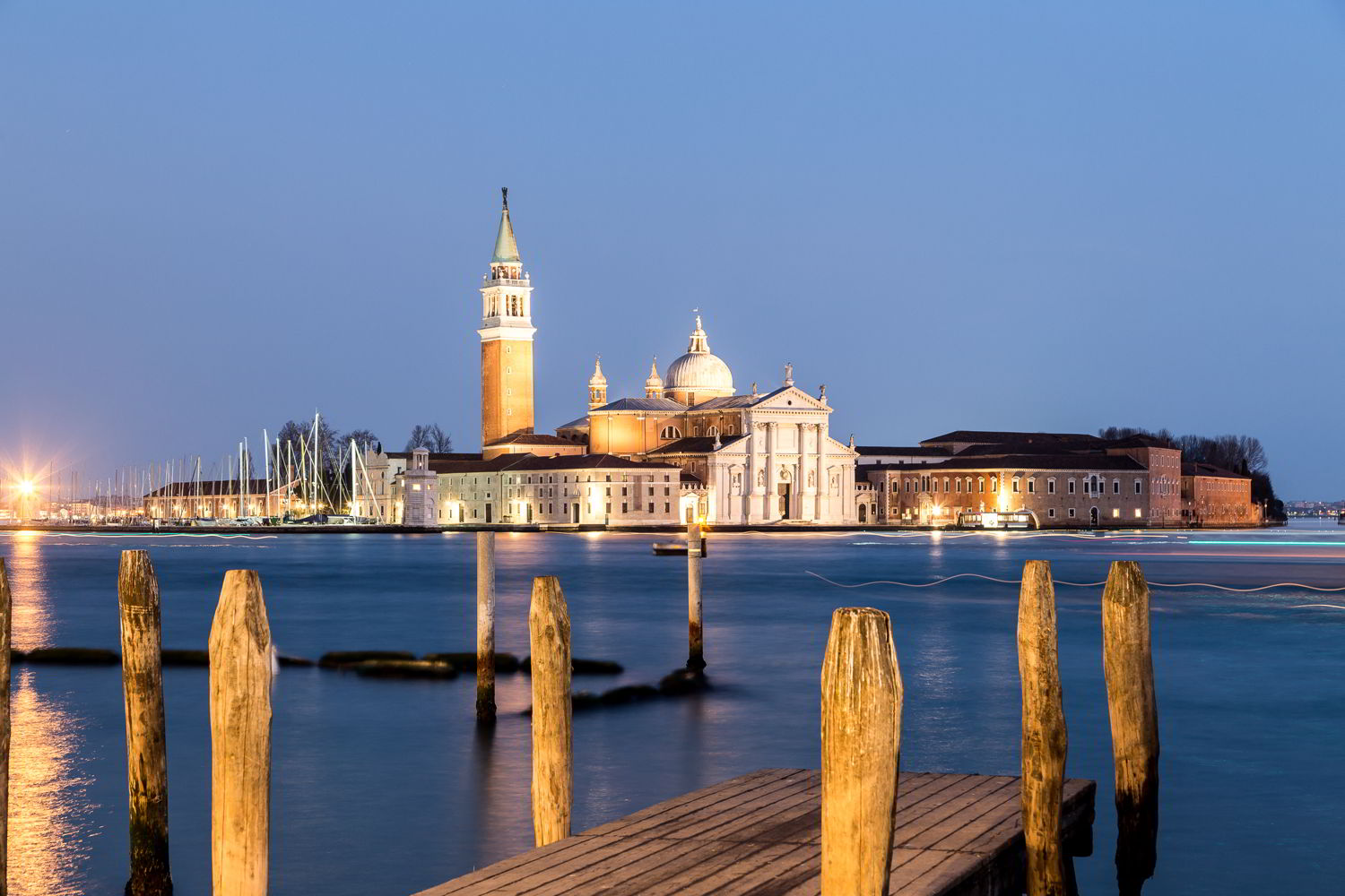 Dalani, Mostra del Cinema di Venezia Margot Zanni e Venezia alla Sera Basilica di San Marco Dalani, Mostra del Cinema di Venezia- Cinema, Arte, Estate, Relax, Hollywood, Made in Italy