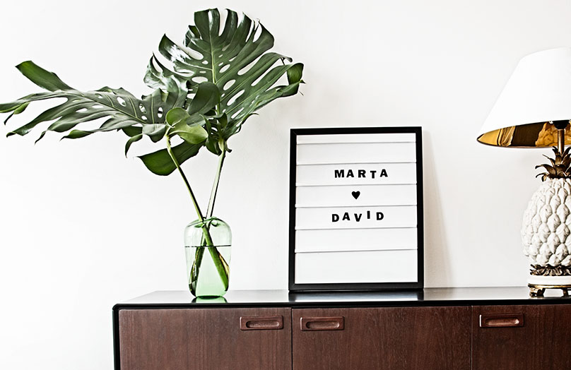 DIY: Letter frame