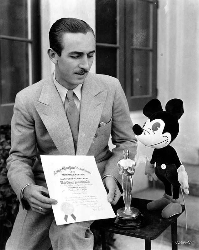 7-Walt-Disney_Mickey-Mouse_2