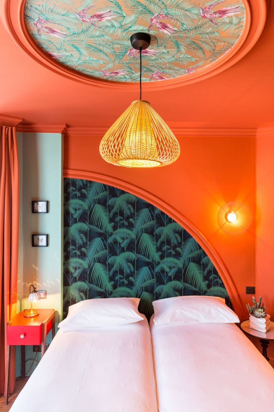 Westwing-Villa-Bougainville-hotelowa sypialnia