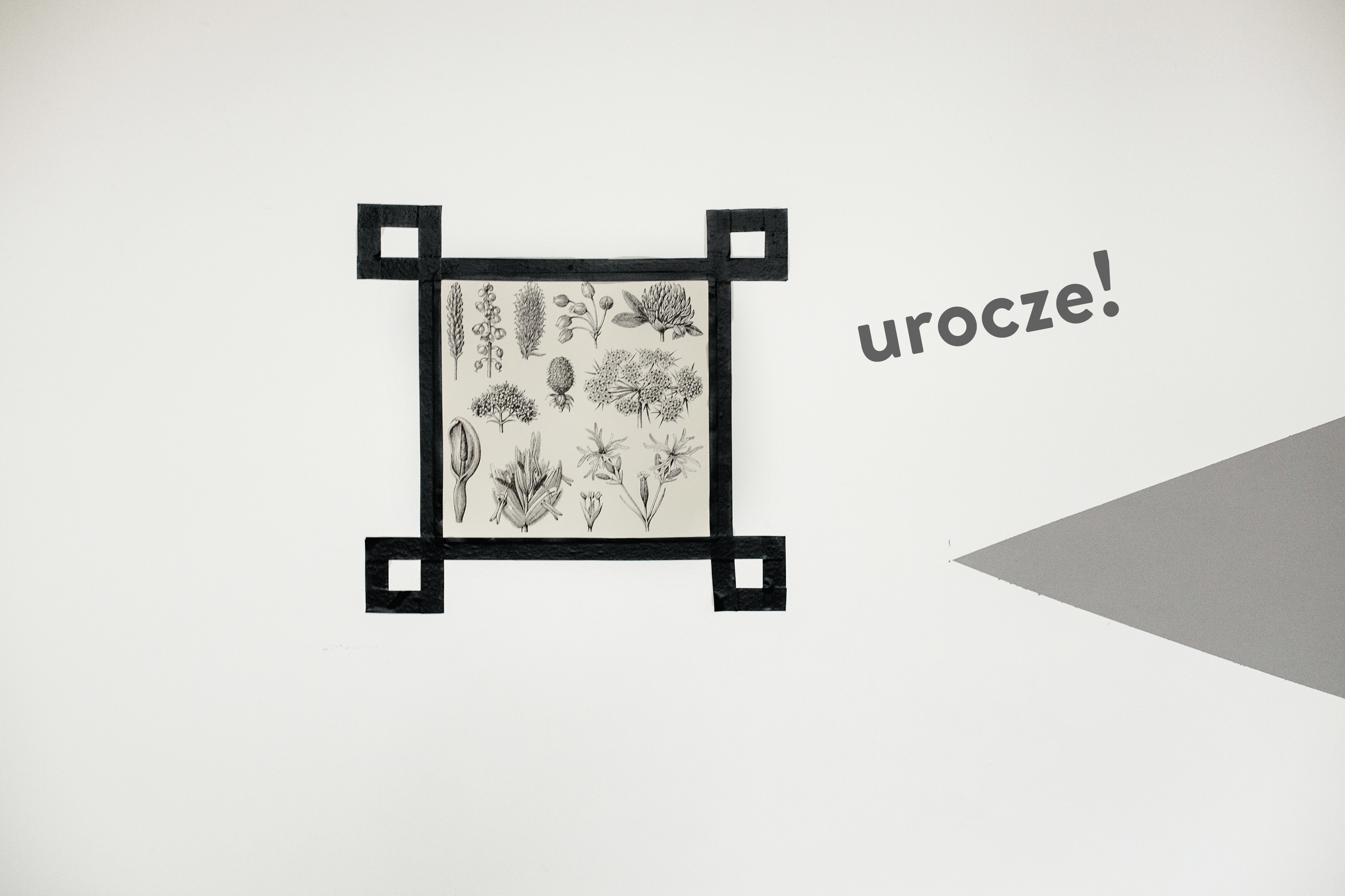 plakat w nowoczesnym mieszkaniu