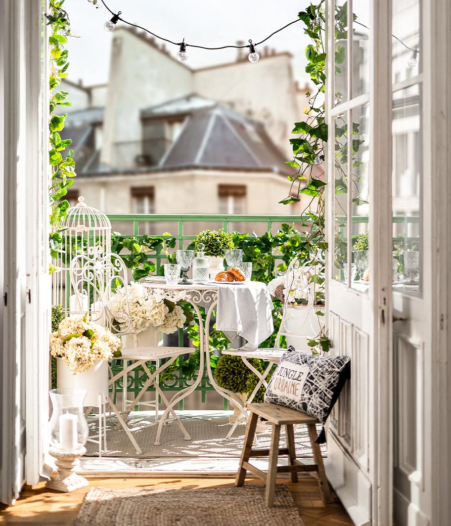 Portfenetr: balkon z Paříže